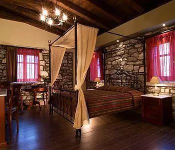 Xemoni Hotel Oitilon