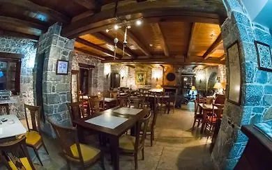 Xemoni Hotel Oitilon