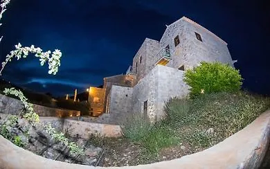 Xemoni 4* Oitilon