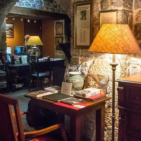 Xemoni Hotel Oitilon