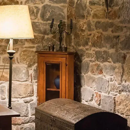 Xemoni Hotel 4*