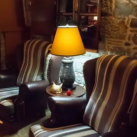 Hotel Xemoni Oitilon